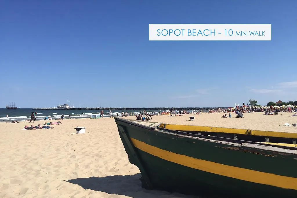 Lovesopot Luxury Terrace Apartment